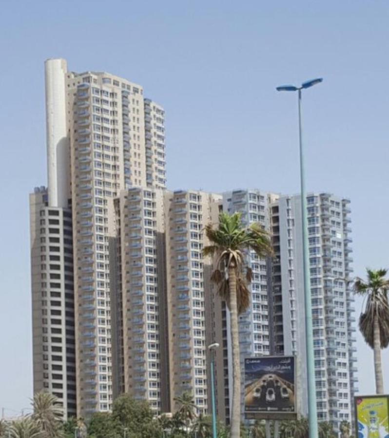 مطلة على البحر والفورمولا ببرج المسارات Apartment Jeddah