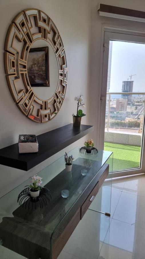 مطلة على البحر والفورمولا ببرج المسارات Apartment Jeddah