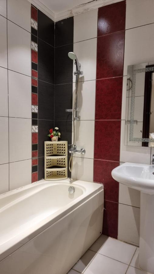 Apartment مطلة على البحر والفورمولا ببرج المسارات Jeddah