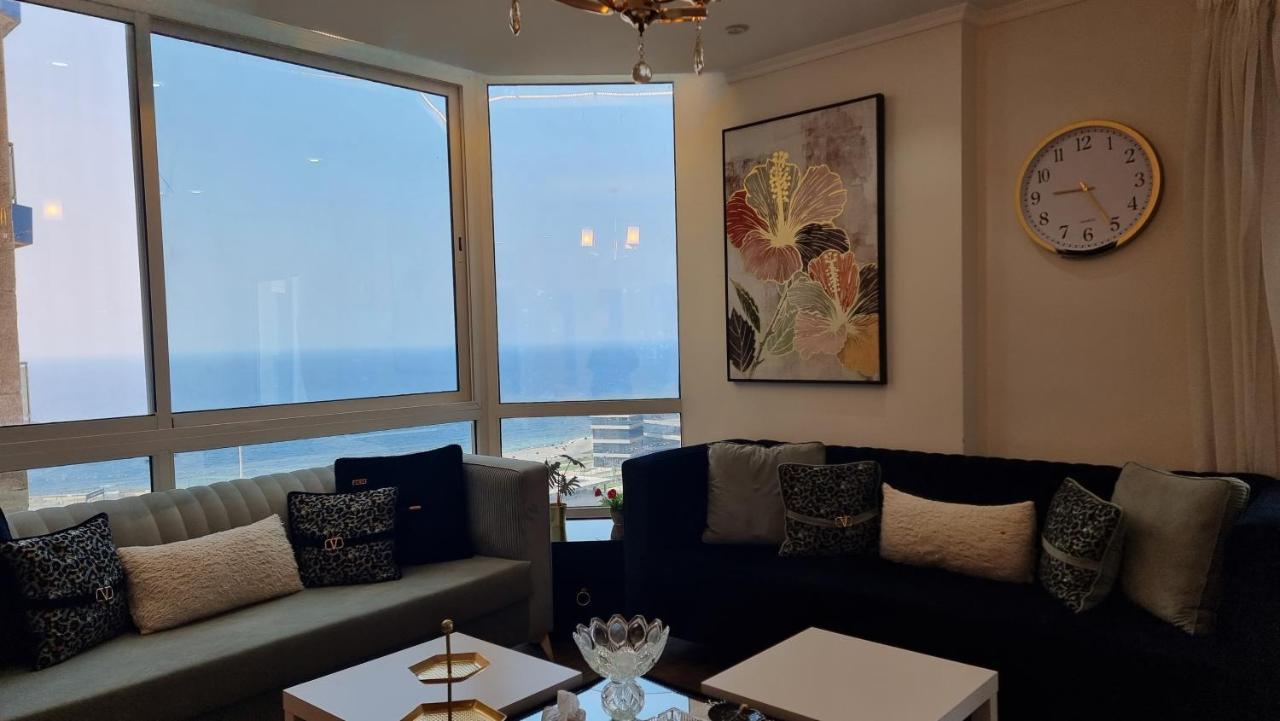 مطلة على البحر والفورمولا ببرج المسارات * Jeddah