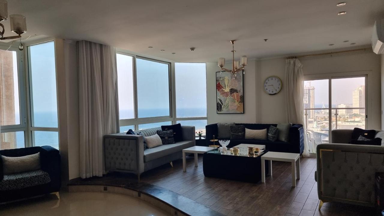 مطلة على البحر والفورمولا ببرج المسارات Apartment Jeddah