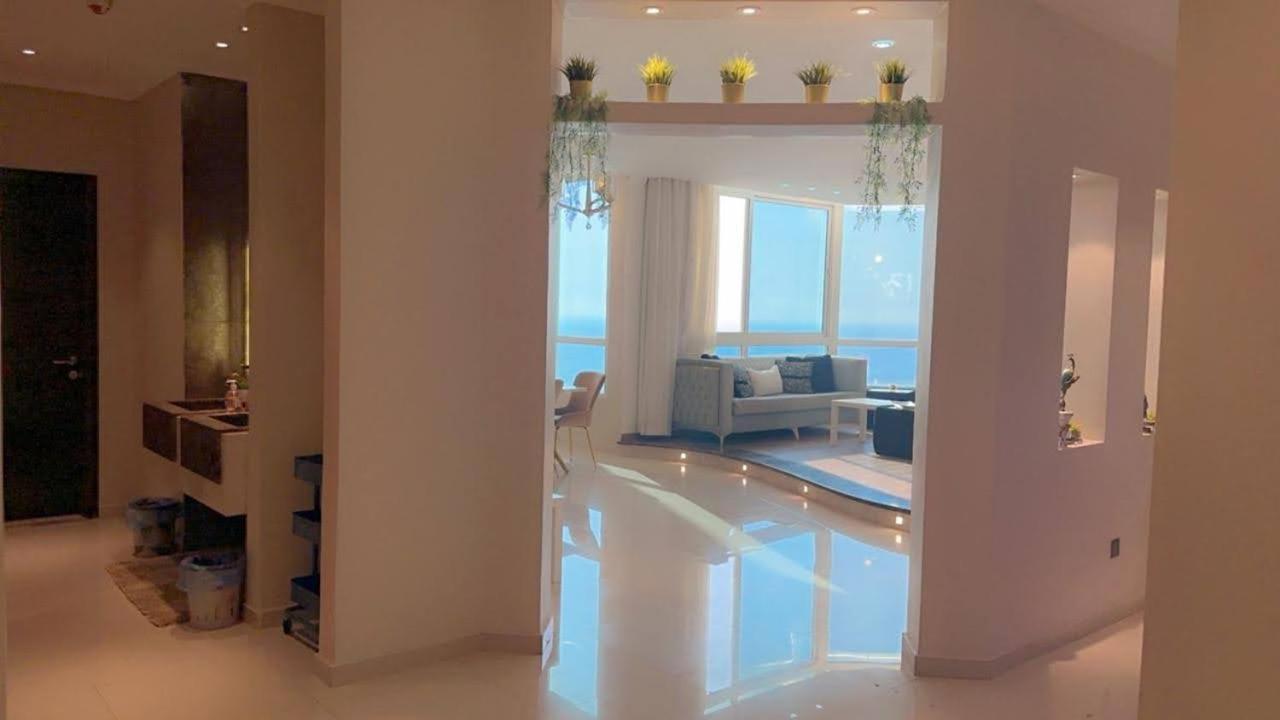 مطلة على البحر والفورمولا ببرج المسارات Apartment *